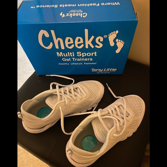 NIB Cheeks Multi Sport Gel Trainers Athletic Shoe - Picture 1 of 4